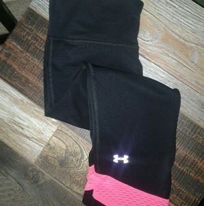 Under Armour Breast Cancer fighting tights